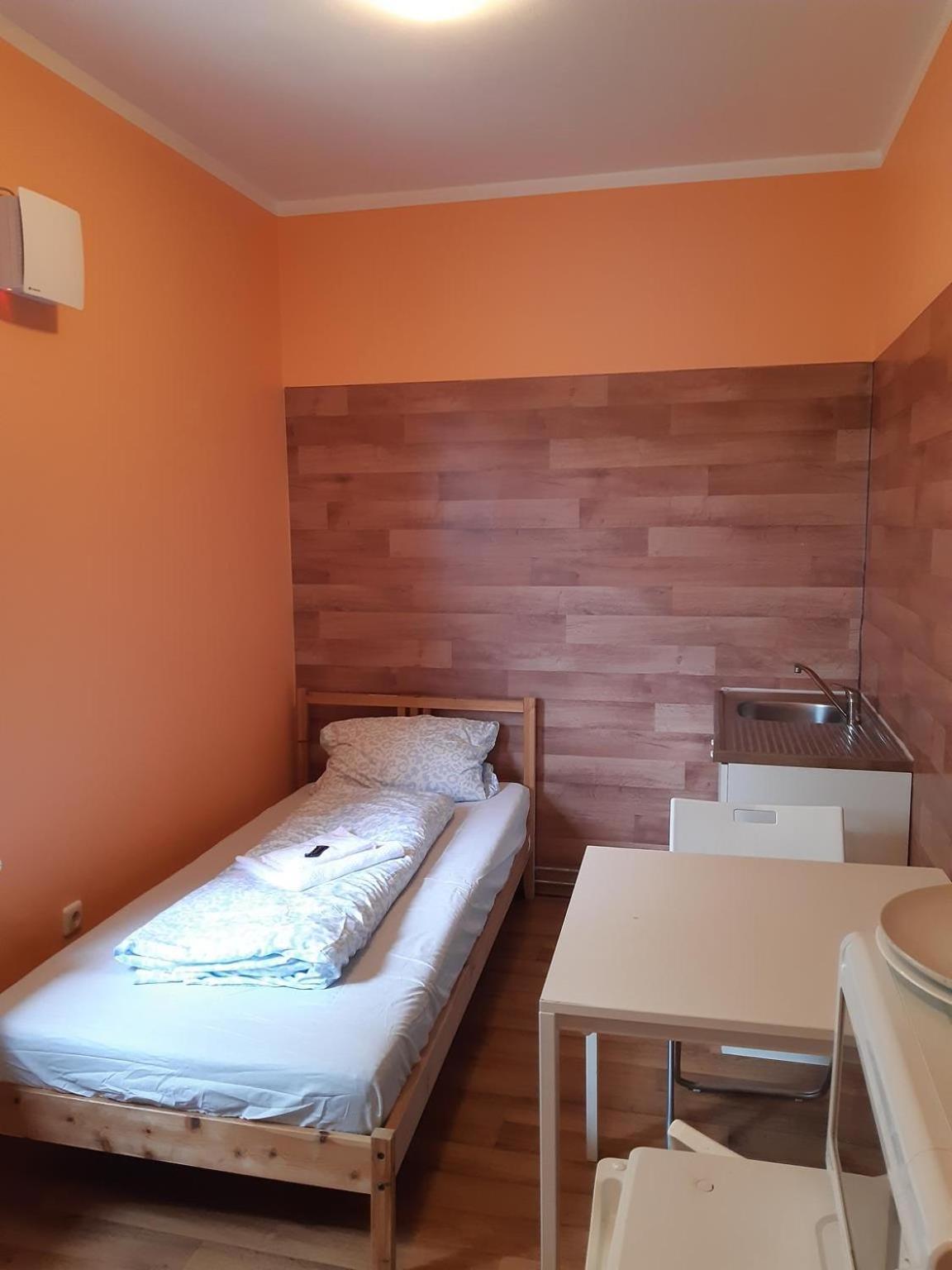 Budget Allach & Tub 19a * Monaco di Baviera