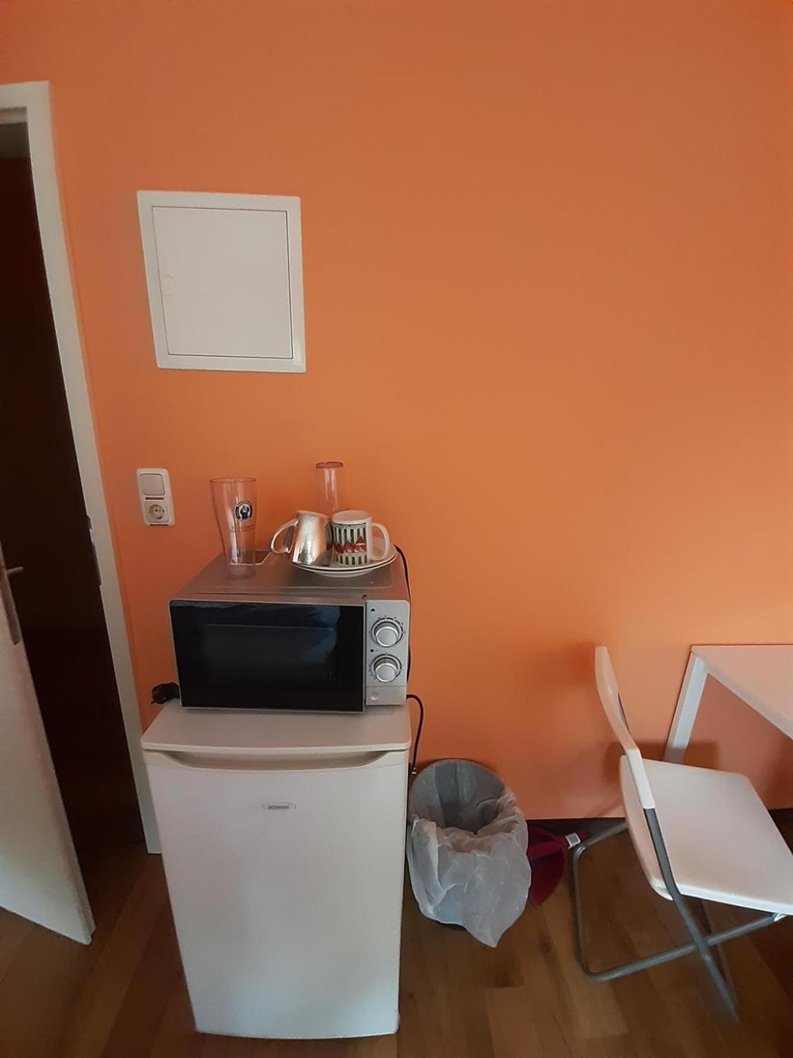 Budget Allach & Tub 19a * Monaco di Baviera