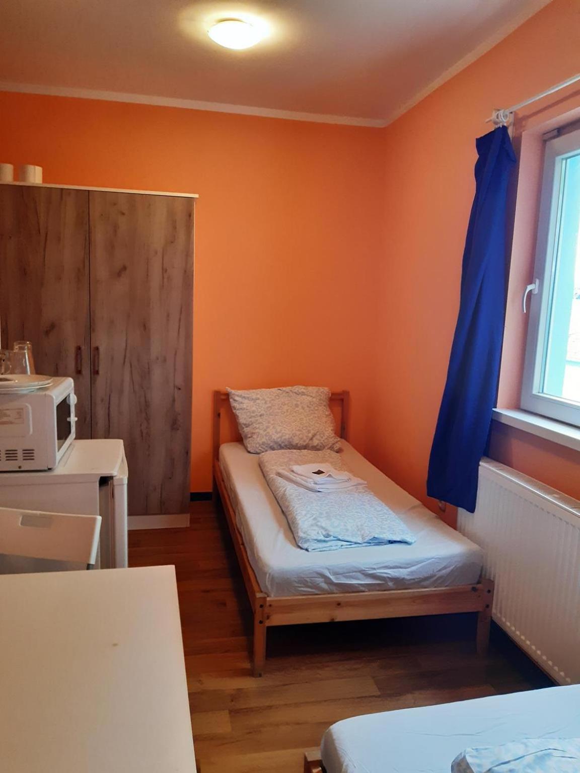 Ostello Budget Allach & Tub 19a *