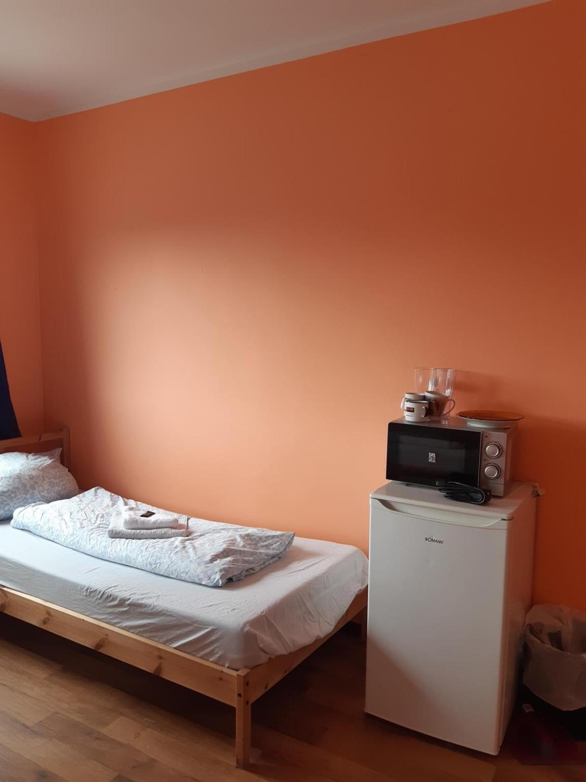 Budget Allach & Tub 19a Monaco di Baviera