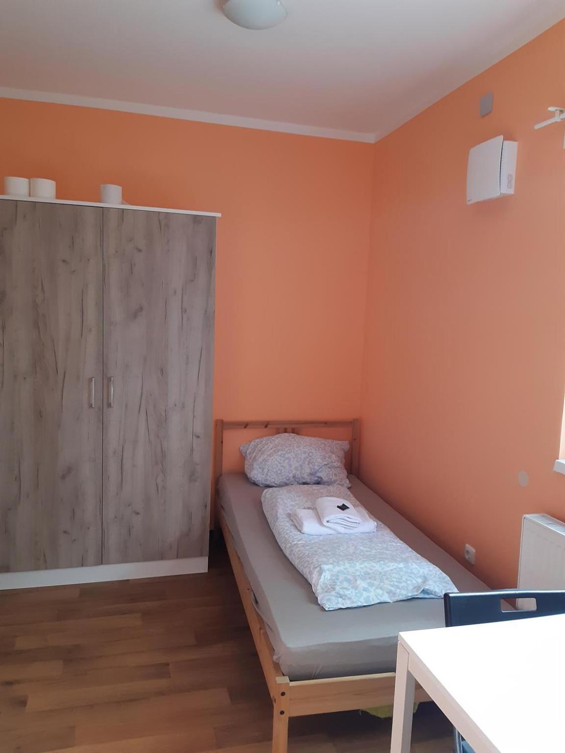 Budget Allach & Tub 19a Monaco di Baviera