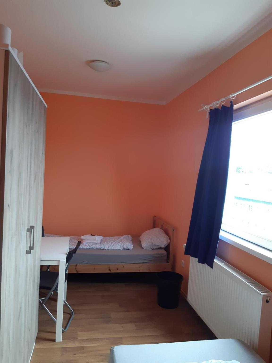 Budget Allach & Tub 19a * Monaco di Baviera