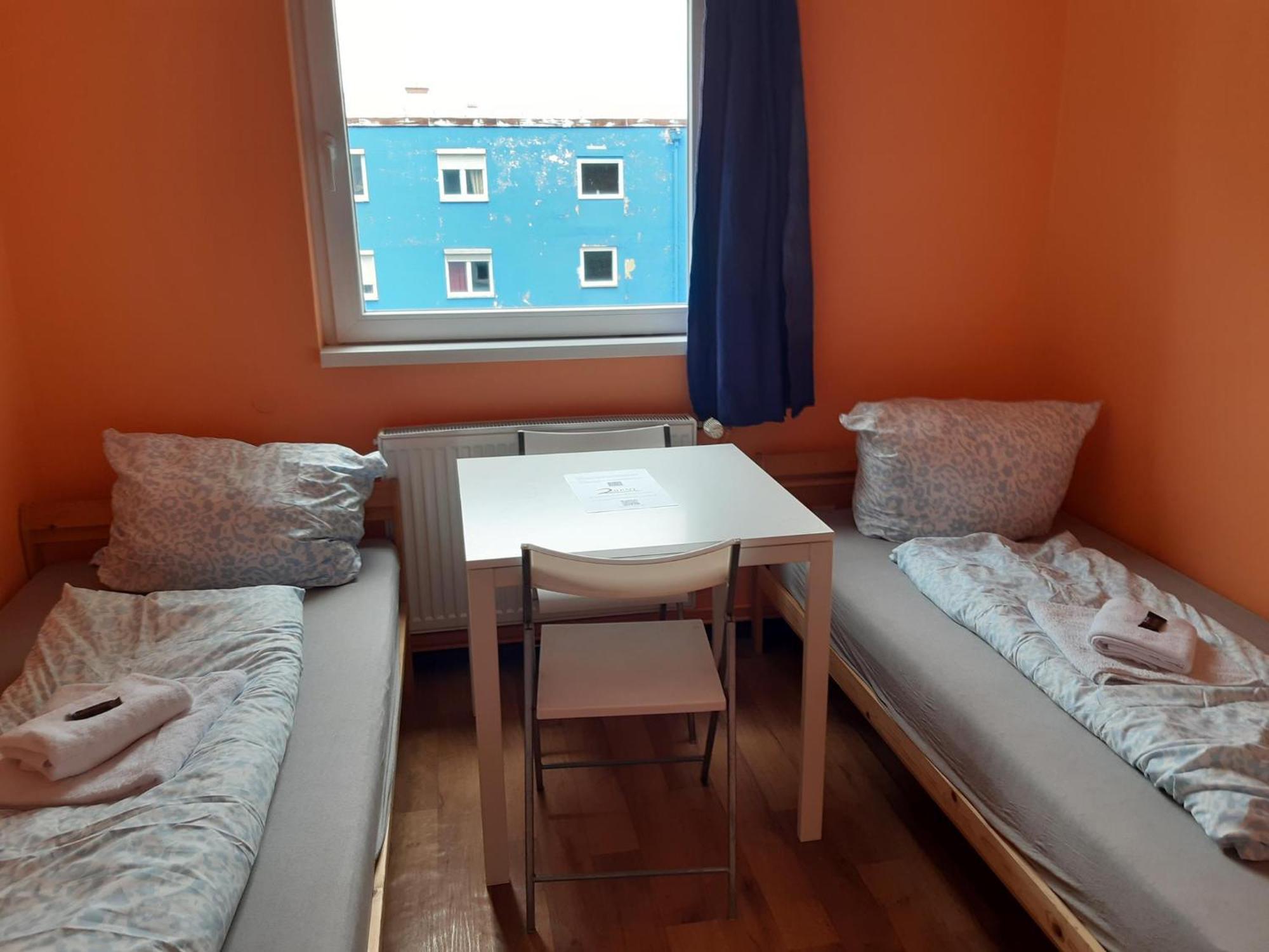 Budget Allach & Tub 19a * Monaco di Baviera